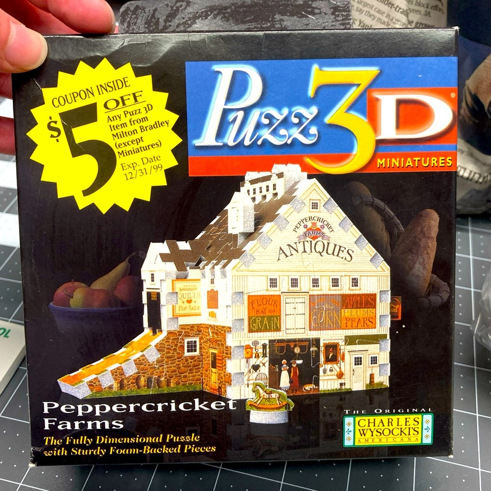 Mini 3D Barn Puzzle. Puzz3D.